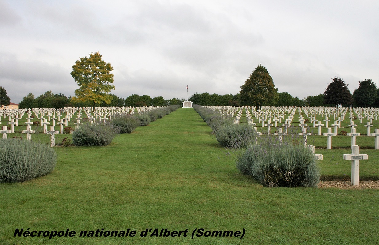 Nécropole nationale Albert (Somme).jpg