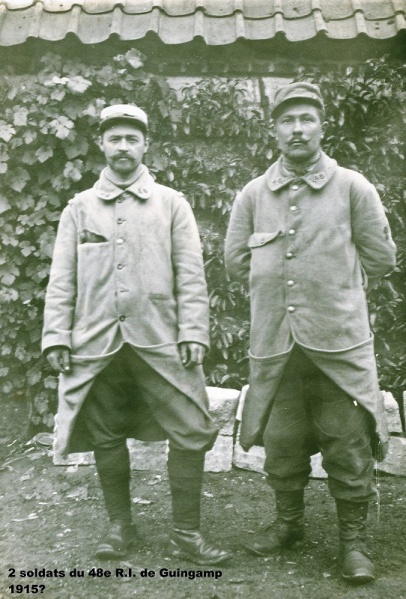 Fichier:2 soldats du 48e RI.jpg