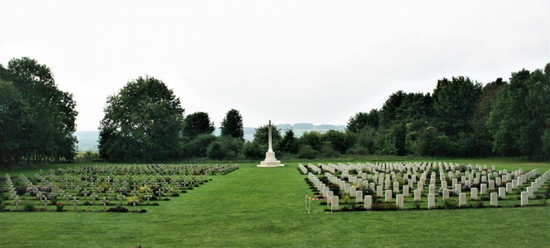 Fichier:Nn franco britannique thiepval.jpg